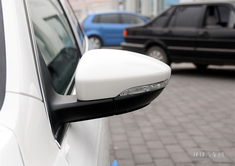 2013款 1.8TSI 豪華型