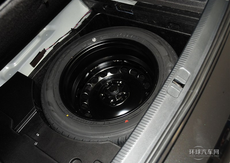 2013款 1.8TSI 尊貴型