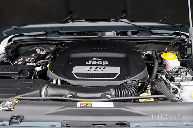 2013款 3.6L 四門十周年紀念版