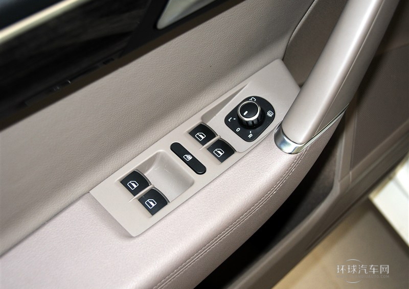 2013款 2.0TSI 至尊型