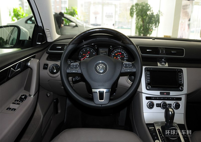 2013款 2.0TSI 至尊型