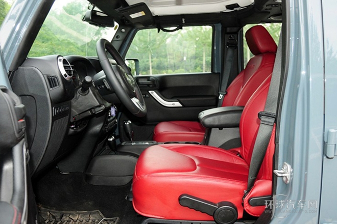 2013款 3.6L 四門十周年紀念版