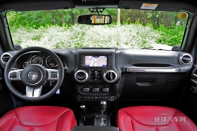 2013款 3.6L 四門十周年紀念版