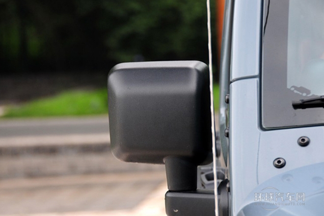 2013款 3.6L 四門十周年紀念版