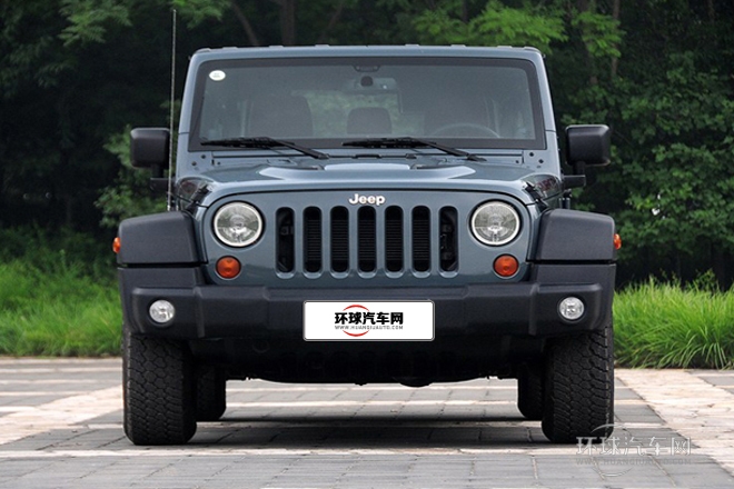 2013款 3.6L 四門十周年紀念版