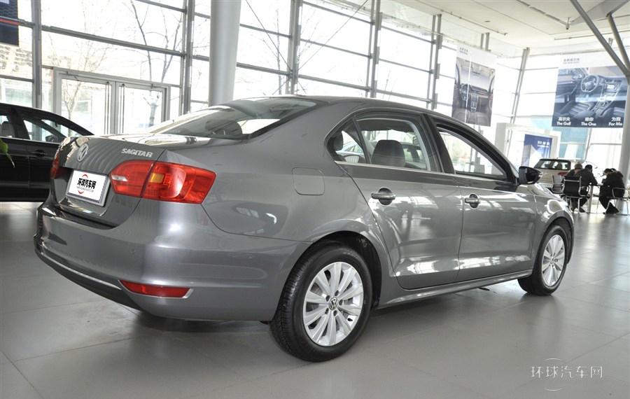 2014款 1.6L 手動時尚型