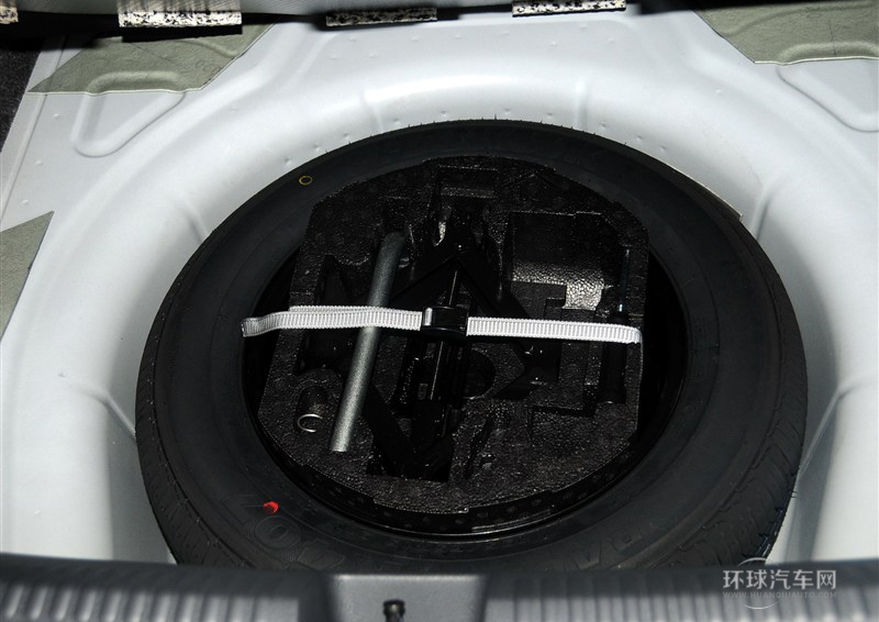 2014款 1.6L 手動(dòng)舒適型