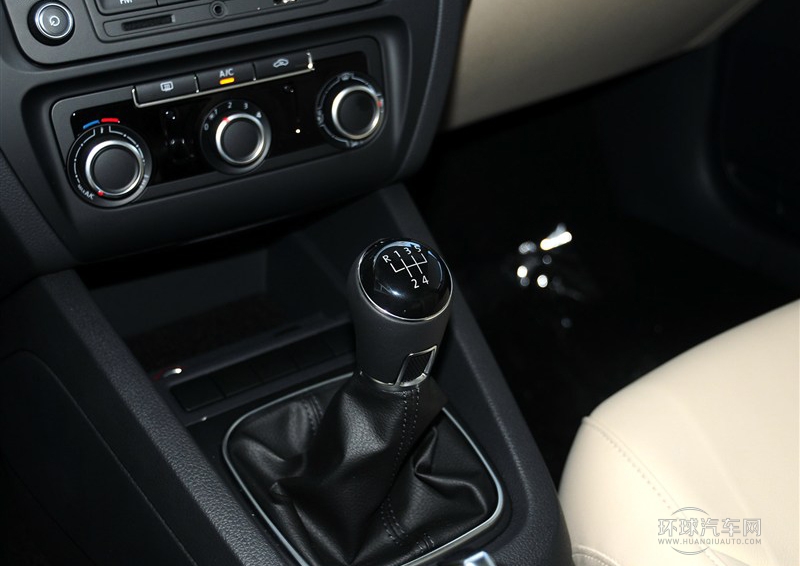 2014款 1.6L 手動舒適型