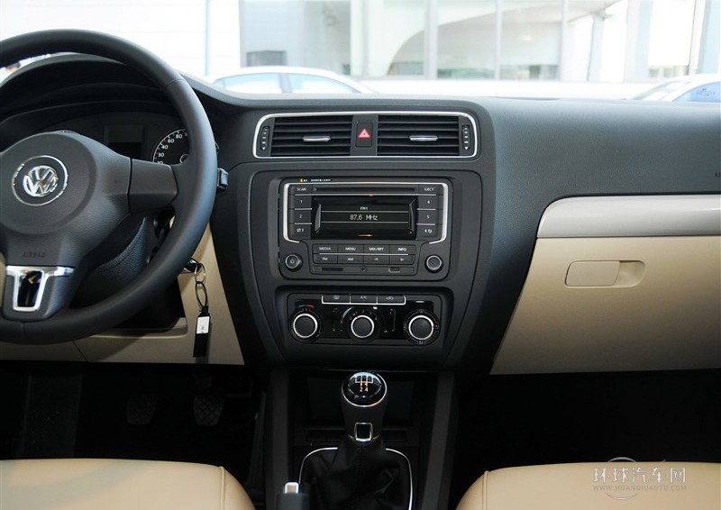 2014款 1.6L 手動舒適型