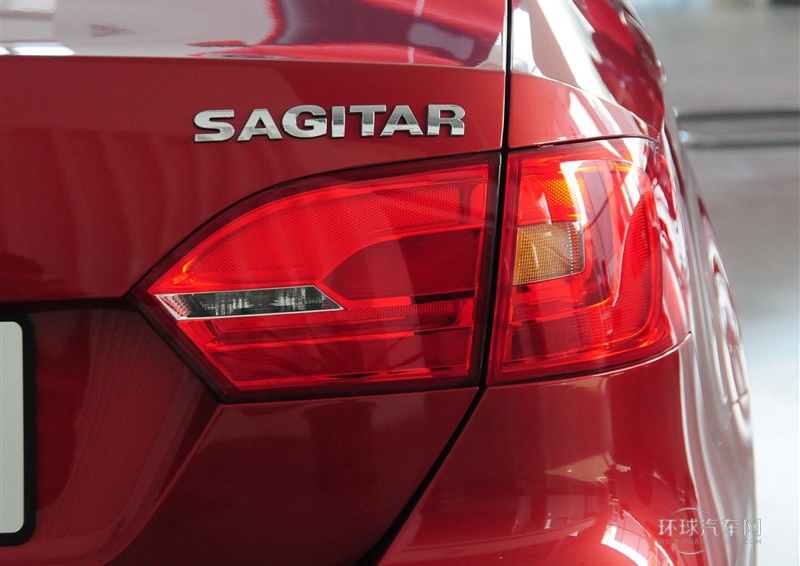 2014款 1.6L 自動時尚型