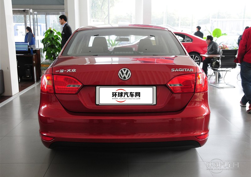 2014款 1.6L 自動(dòng)時(shí)尚型