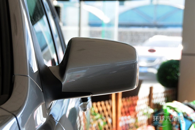 2013款 2.0L 手動兩驅(qū)版GL