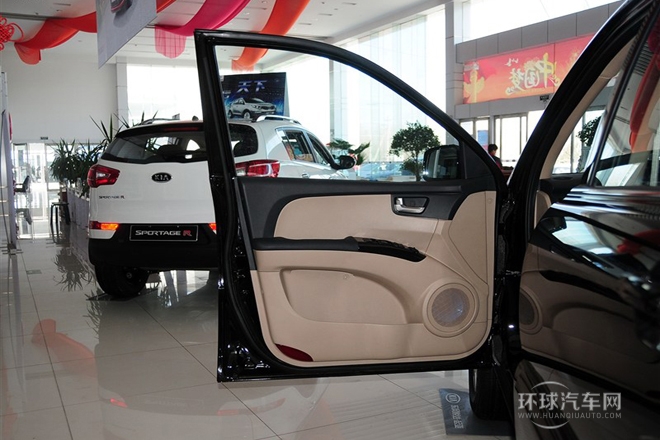 2013款 2.0L 自動兩驅版GL