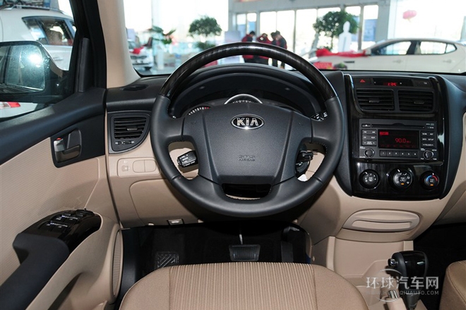 2013款 2.0L 自動兩驅(qū)版GL