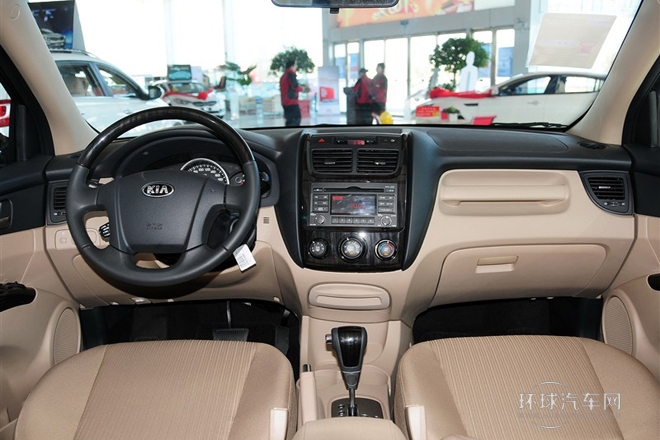 2013款 2.0L 自動兩驅版GL