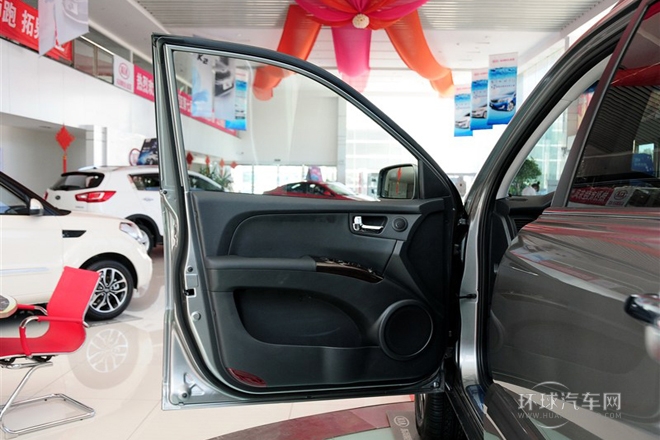 2013款 2.0L 手動兩驅版GLS