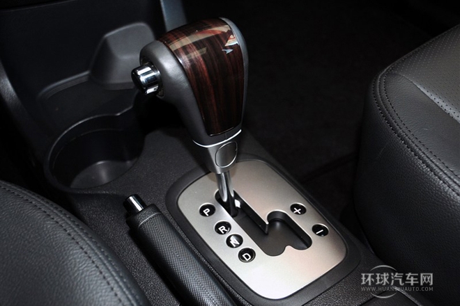 2013款 2.0L 自動(dòng)兩驅(qū)版GLS