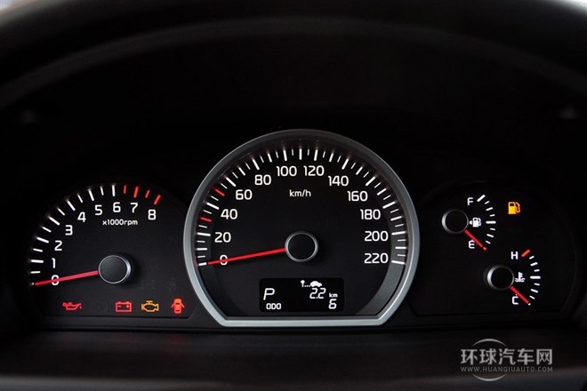 2013款 2.0L 自動兩驅(qū)版GLS