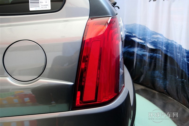 2013款 2.0L 自動(dòng)兩驅(qū)版GLS