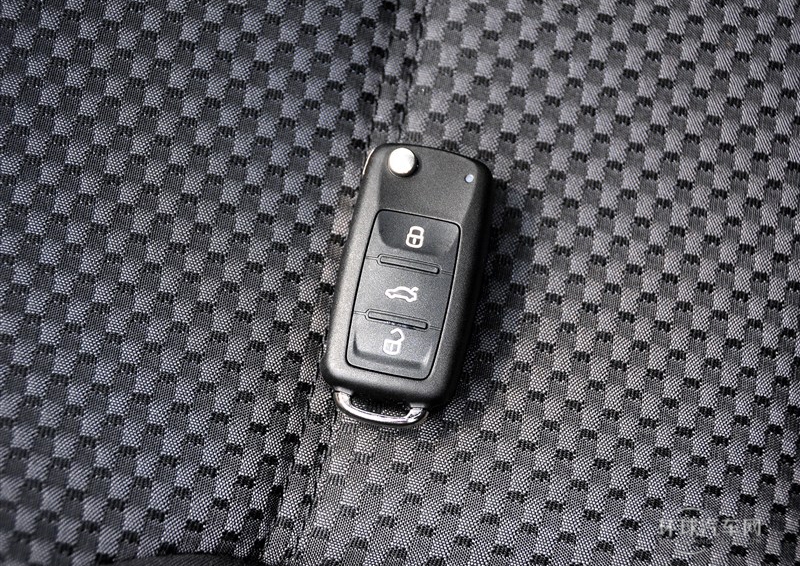 2014款 改款 1.6L 自動時尚型