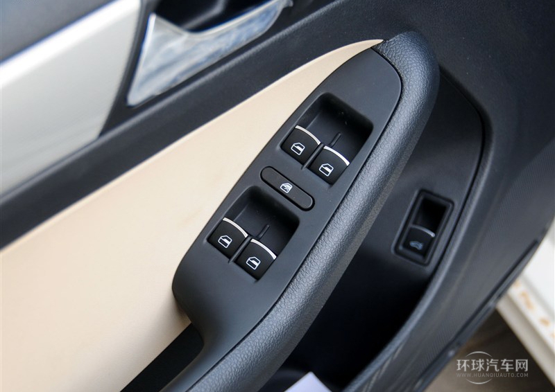 2014款 改款 1.6L 自動(dòng)舒適型