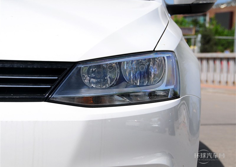 2014款 改款 1.6L 自動(dòng)舒適型