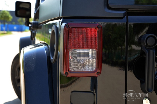 2013款 3.6L 四門版 Sahara