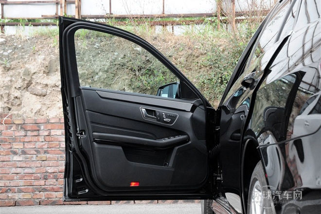 2015款E260L運(yùn)動(dòng)時(shí)尚版