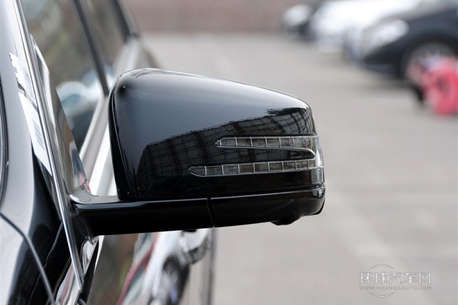 2015款E260L運動時尚版