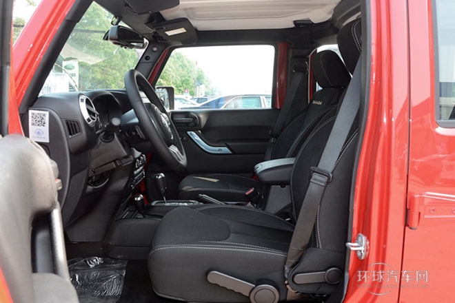 2014款 2.8TD 四門版 Sahara