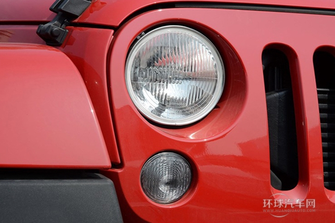 2014款 2.8TD 四門版 Sahara