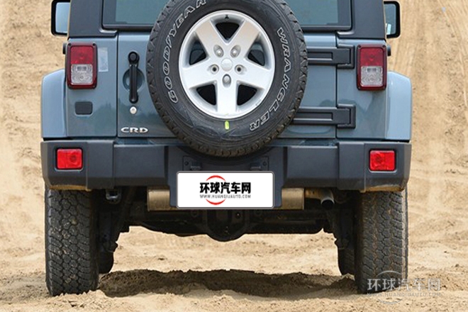 2014款 2.8TD 四門版 Sahara