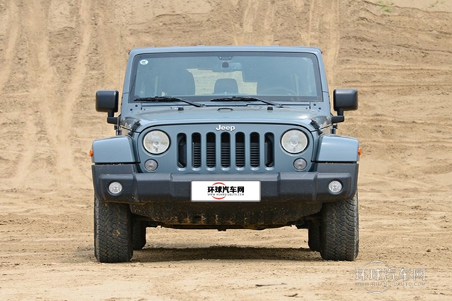 2014款 2.8TD 四門(mén)版 Sahara