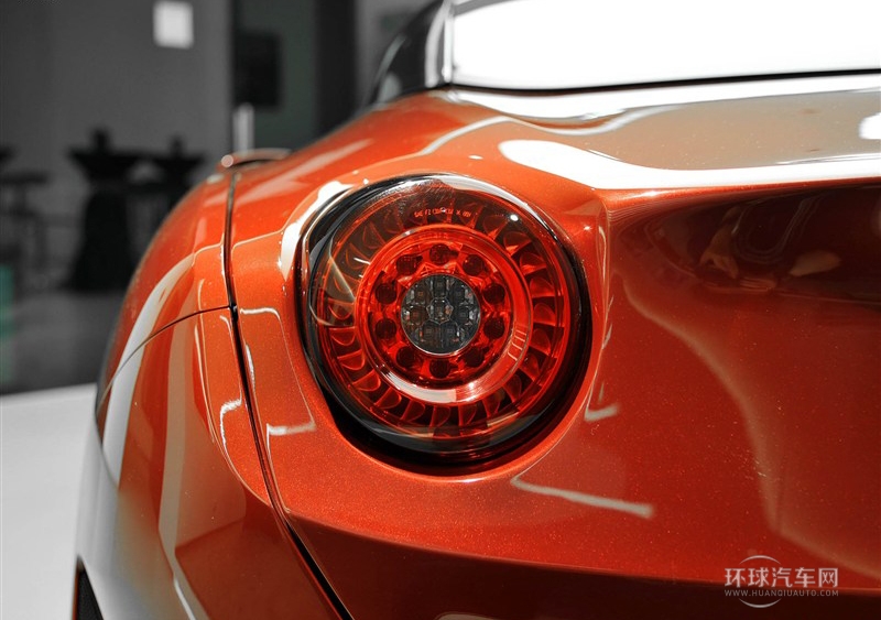 2015款 3.9T 標(biāo)準(zhǔn)型