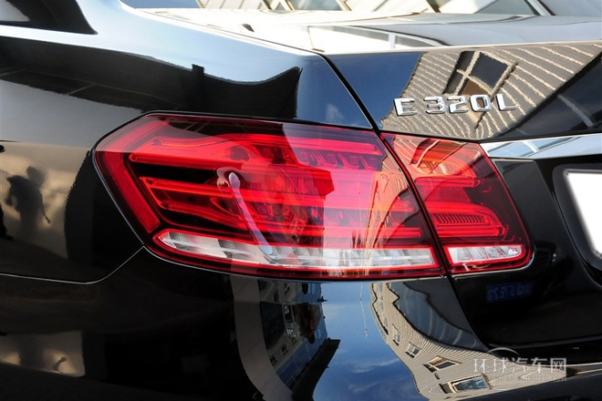 2015款E320L運(yùn)動(dòng)豪華版