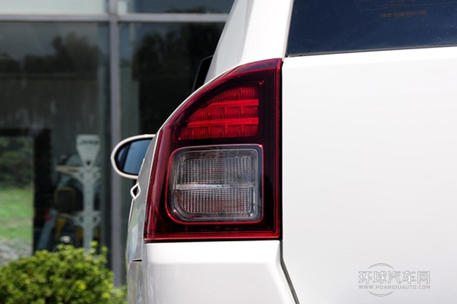 2014款 改款 2.4L 四驅(qū)豪華導(dǎo)航版