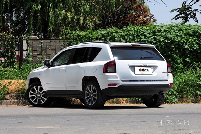 2014款 改款 2.4L 四驅(qū)豪華導(dǎo)航版