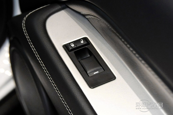 2014款 改款 2.4L 四驅豪華版