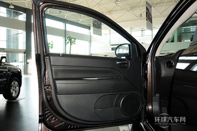 2014款 改款 2.0L 兩驅精英版