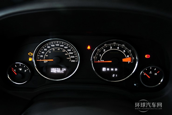 2014款 改款 2.0L 兩驅精英版