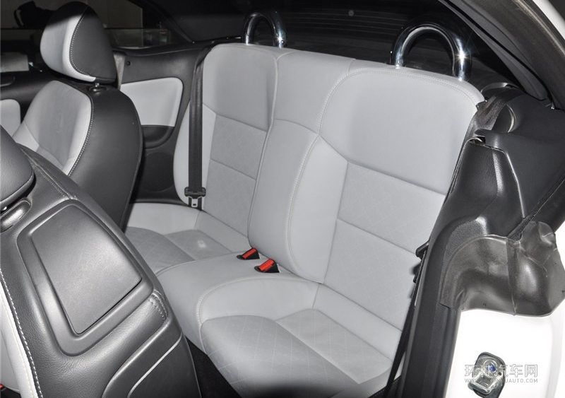 2013款 1.6L CC 羅蘭·加洛斯豪華