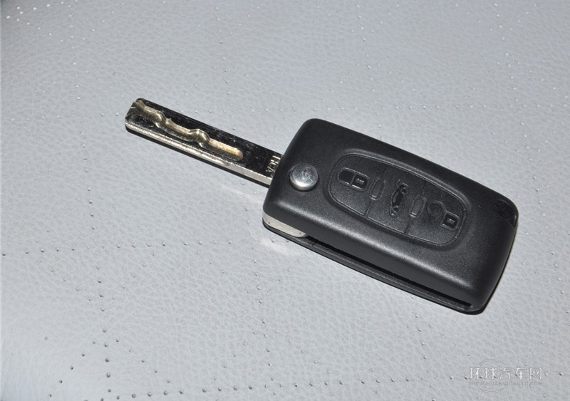 2013款 1.6L CC 羅蘭·加洛斯豪華