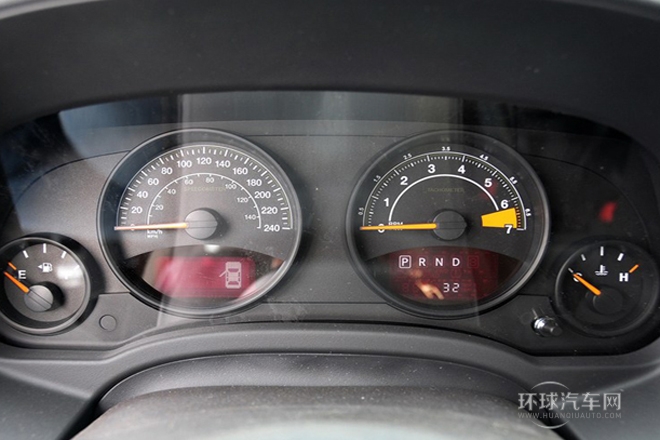 2014款 改款 2.0L 兩驅(qū)進取版