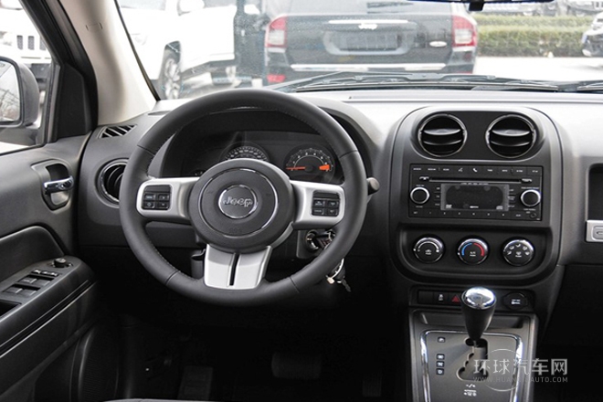 2014款 改款 2.0L 兩驅進取版