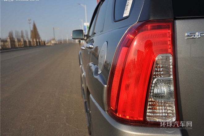 2013款 2.0L 手動四驅版GLS