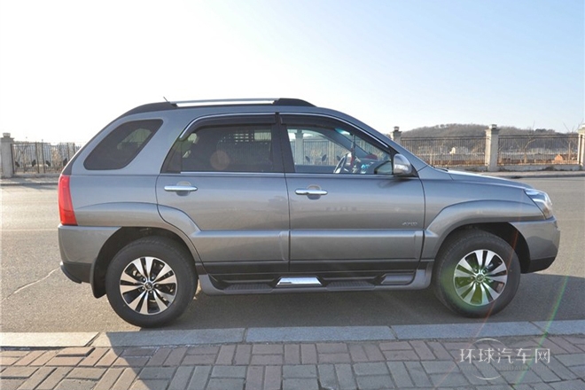 2013款 2.0L 手動四驅(qū)版GLS