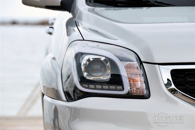 2013款 2.0L 自動兩驅版Premium