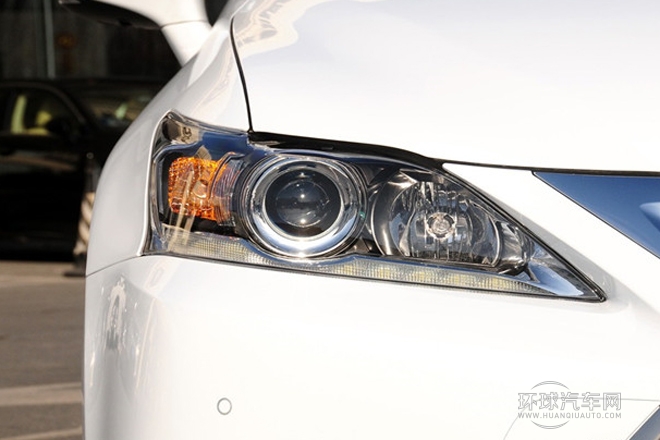 2014款 CT200h F-Sport 雙色