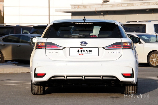 2014款 CT200h F-Sport 雙色