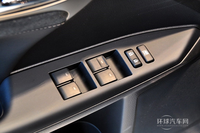 2014款 CT200h 舒適版 單色